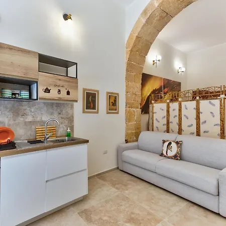 Authentica Lägenhet *