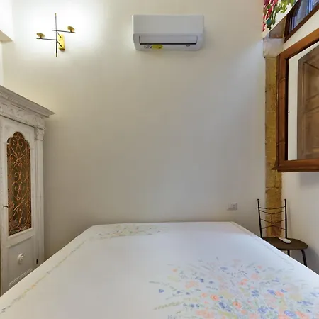 Authentica Lägenhet Syrakusa