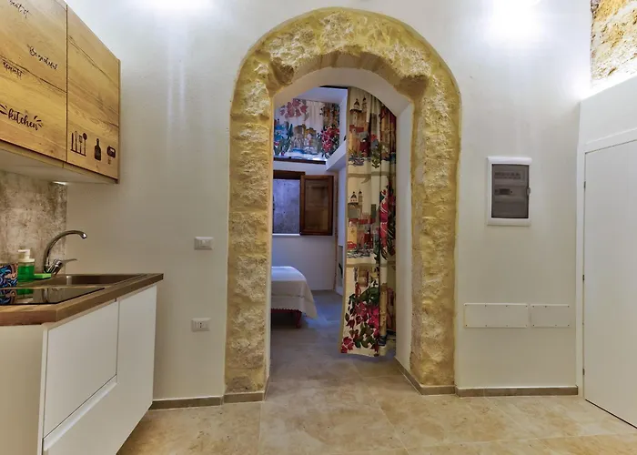 Authentica 锡拉库扎